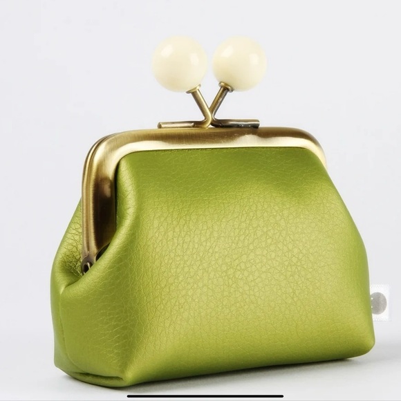 Handbags - Extraordinary Green Faux Leather Clasp Purse